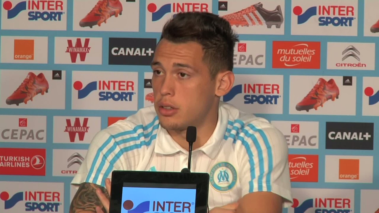 Foot - L1 - OM : Ocampos ne se voit pas en 9