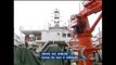 ES: Navio da Marinha coleta amostras da água do mar atingida pela lama