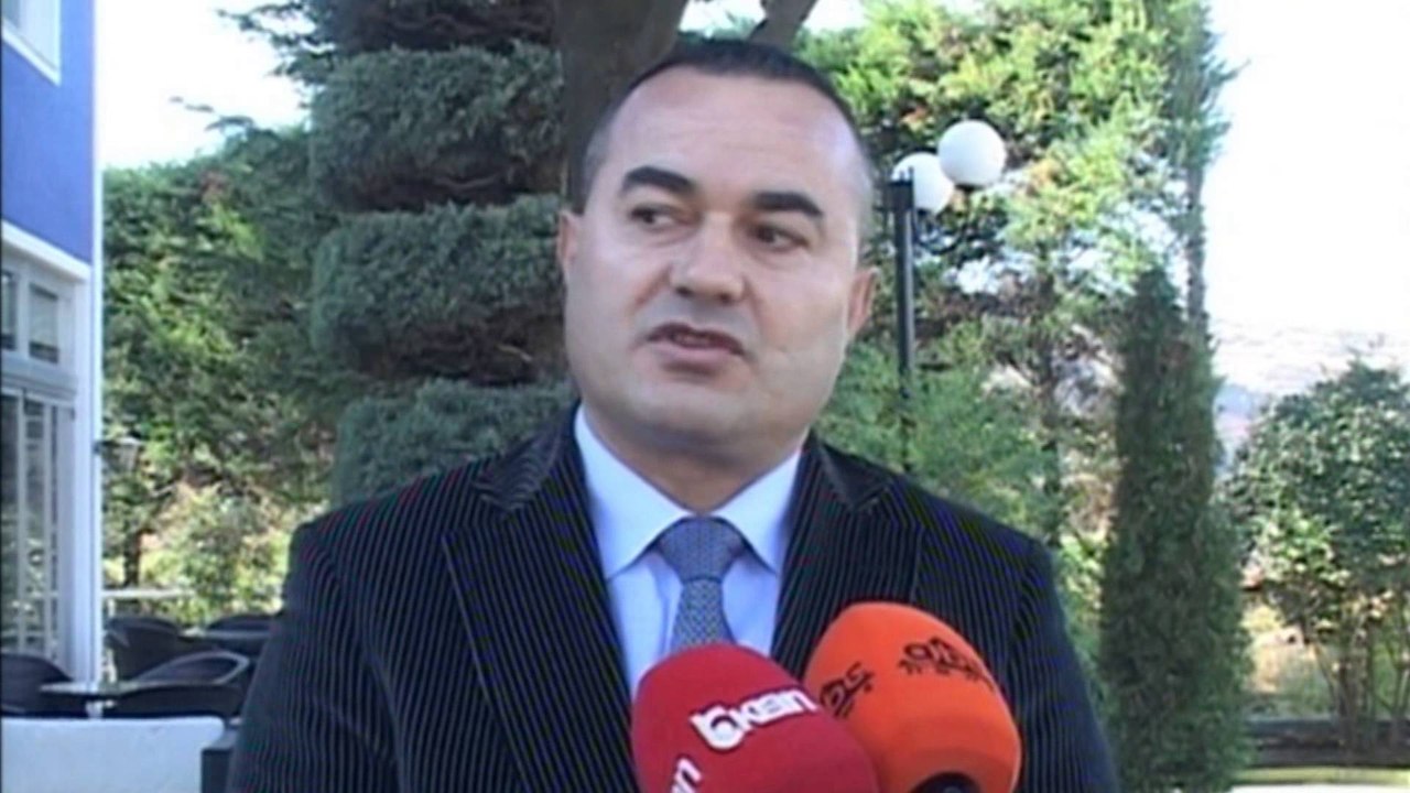 SKANDAL NE BALLSH! FECOR SHEHU, ISH-MINISTRI I KOHES SE DIKTATURES SHPALLET QYTETAR NDERI