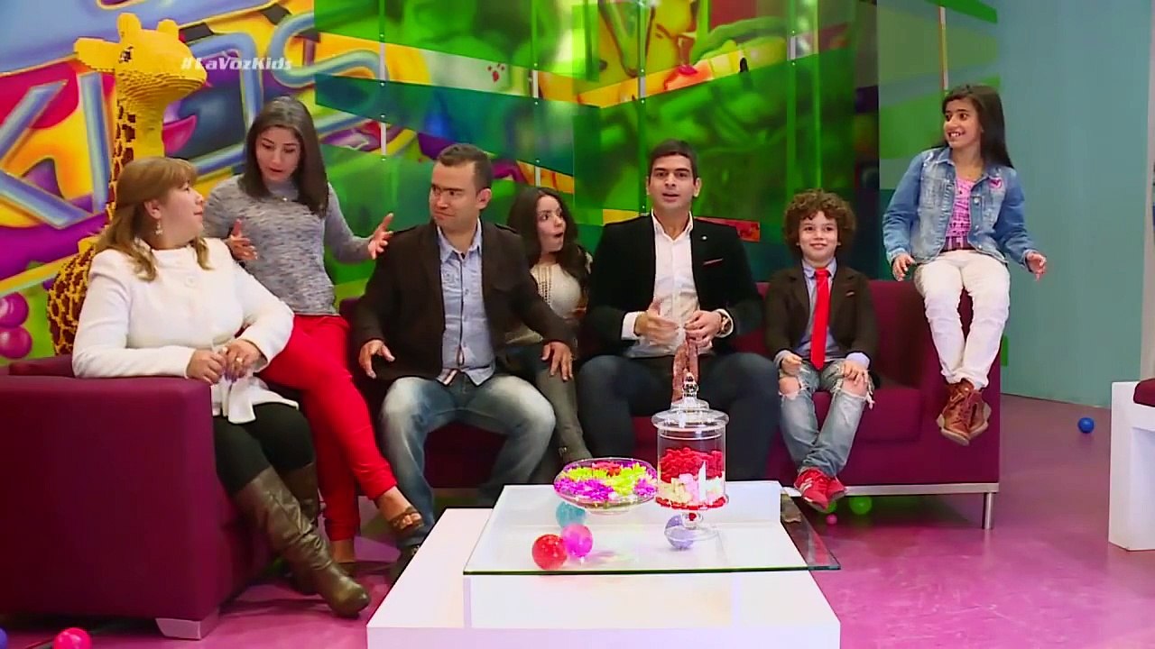 Juan cantó No me doy por vencido de C. Brant y L. Fonsi LVK Col Audiciones a ciegas – Cap