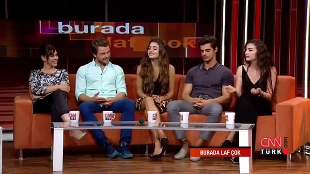 Burada Laf Çok - Berk Atan ve Burcu Özberk