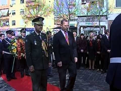 KREU I PD BASHA DHE DEPUTETET E OPOZITES HOMAZHE TEK VARREZAT E DESHMOREVE LAJM