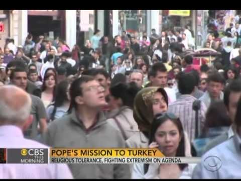 PAPA FRANÇESKU I NIS VIZITEN E TIJ TRE DITORE NE TURQI ERDOGAN VIJON SULMET NDAJ PERENDIMIT LAJM