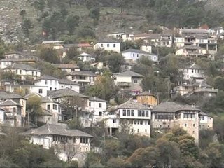 MUZEU I GJIROKASTRES MBLEDH DESHMITE E LUFTES SHTOHEN VIZITORET NE 70 VJETORIN E ÇLIRIMIT LAJM
