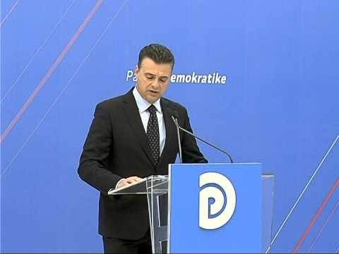 PD AKUZON QEVERINE SE PO MBRON HAJDUTET DHE PO SILLET ME DY STANDARTE ME DEBITORET LAJM