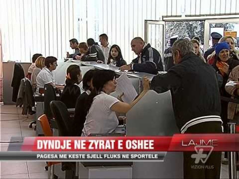 Zyrat e OSHEE, pagesa me këste sjell fluks në sportele - News, Lajme - Vizion Plus