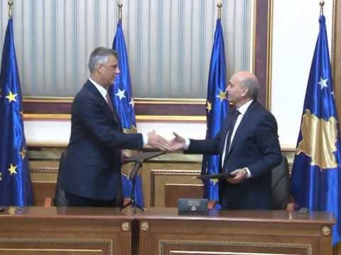 AGJENSIA REUTERS PER QEVERINE THAÇI MUSTAFA, “RIVALET PAKT PER NDARJEN E PUSHTETIT” LAJM