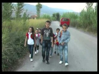 STUDIMI PER PROBLEMET NE SHKOLLAT TONA,NUK KANE TUALETE E AS ENERGJI ELEKTRIKE LAJM