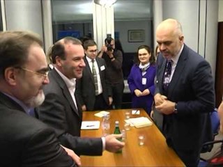 DEMOKRATET AKUZA TAULANT BALLES SE SHTREMEROI DEKLARATAT E KREUT TE PPE WEBER” LAJM