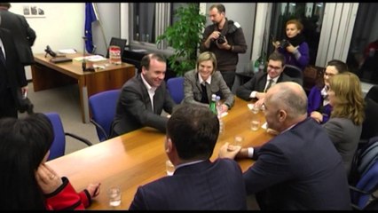 PE CAKTON NEGOCIATORET PER MARREVESHJEN MAZHORANCE-OPOZITE