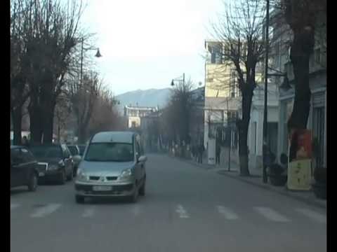 PERSONA TE MASKUAR GRABISIN NJE KAZINO NE KORÇE,AGRESORET MARRIN 9 MLN LEKE LAJM