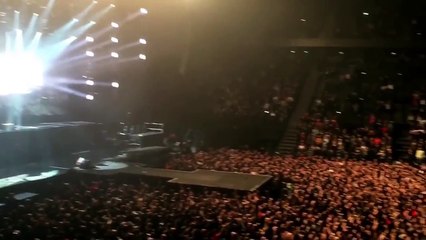La marseillaise chanté pendant le concert de Scorpions à Paris