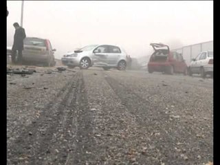 MJEGULLA E DENDUR KA SHKAKTUAR DISA AKSIDENTE AUTOMOBILISTIKE NE HYRJE TE SHKUPIT LAJM