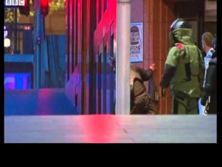 PERFUNDON PENGMARRJA NE SIDNEY,POLICIA EKZEKUTON AUTORIN,VRITET EDHE NJE PENG LAJM
