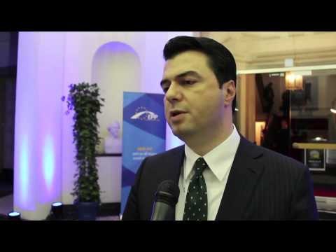 BASHA: ZGJIDHJA E KRIZES VARET NGA QEVERIA