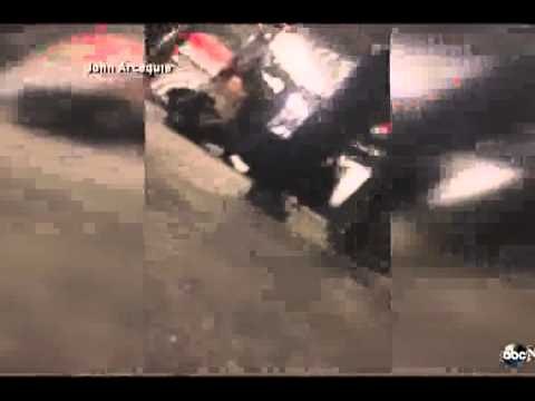 PRESIDENTI AMERIKAN BARACK OBAMA DENON VRASJEN E DY POLICEVE NE NEW YORK LAJM