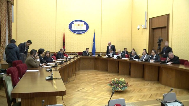 EKONOMIA DEGJON KANDIDATET PER KESHILLIN MBIKQYRES SE BSH