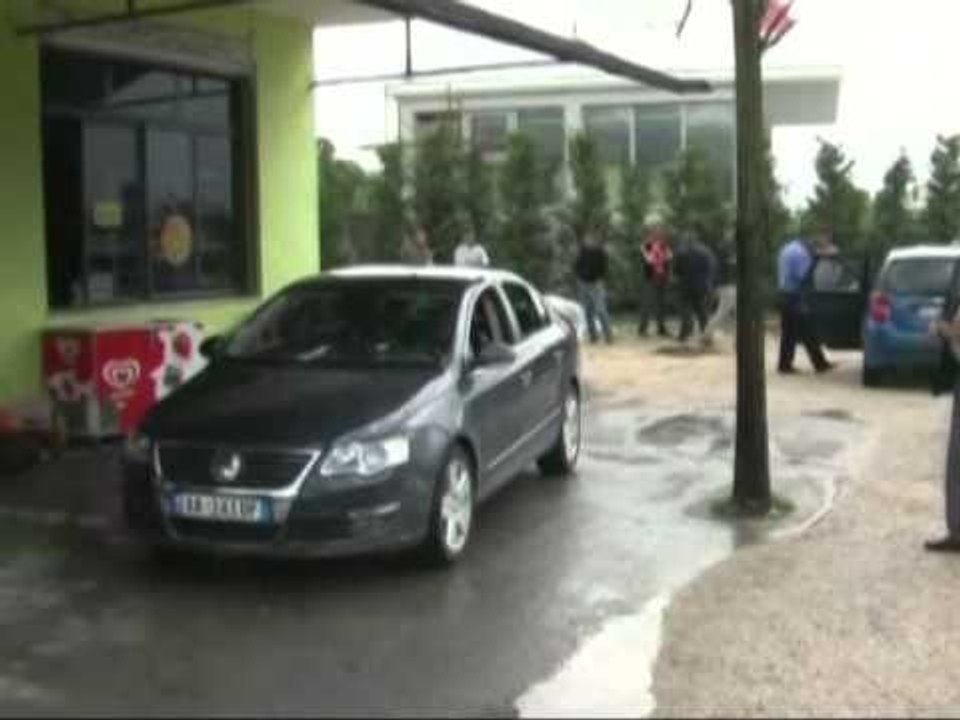 GJYKATA E TIRANES JEP DENIMET PER VELLEZERIT SHKRETA 25 VJET DHE PER JETE PAS HEKURAVE LAJM