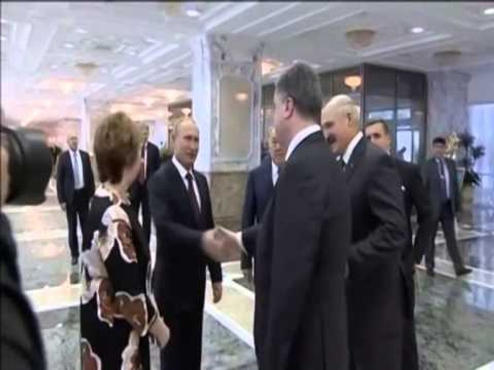 NUK KA MARREVESHJE NE BISEDIMET E PAQES MES QEVERISE UKRAINASE DHE REBELEVE LAJM