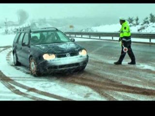 Video herunterladen: VENDI PERFSHIHET NGA RRESHJET E DEBORES, VESHTIRESI NE QARKULLIM NE ZONAT E THELLA LAJM