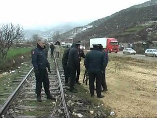 INUK NDERHYN NE POGRADEC,SHEMB ME SHPERTHIM NDERTESEN ME 7 KATE NE UDENISHT LAJM