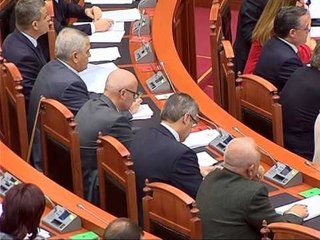 SFIDAT PER VITIN 2015,NGA ZGJEDHJET LOKALE TE REFORMA NE SISTEMIN E DREJTESISE LAJM