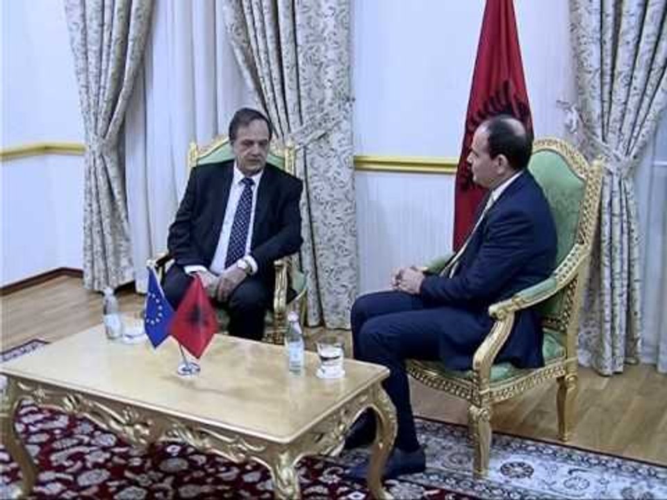 RAPORTERI FLECKENSTEIN NE TIRANE TAKOHET ME KRERET E POLITIKES E OPOZITES LAJM