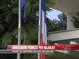 Ambasadori francez mesazh për ngjarjet - News, Lajme - Vizion Plus