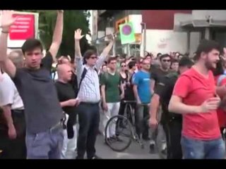 TJETER PROTESTE NE MAQEDONI KETE HERE PARA PARLAMENTIT MBYLLET PAQESISHT LAJM