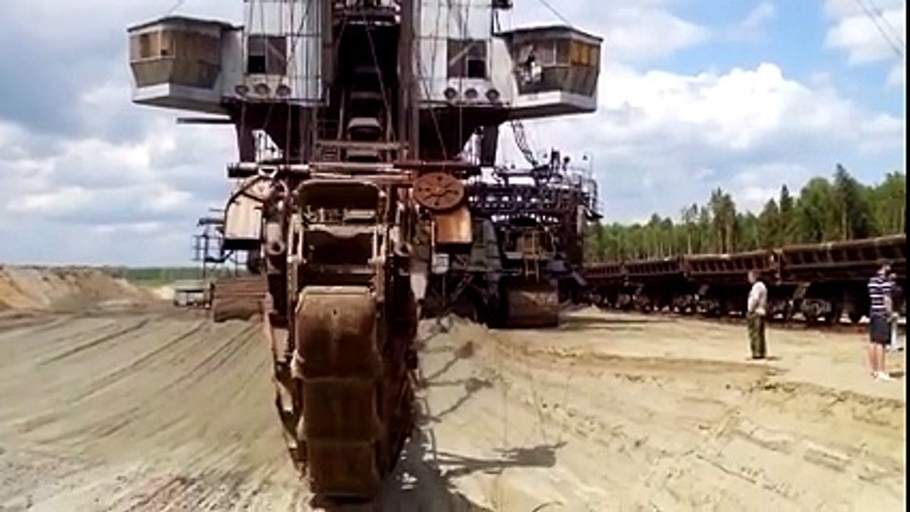 Wow see the biggest machine
