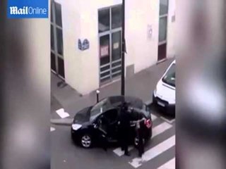 PUBLIKOHET NJE TJETER VIDEO KU SHFAQEN VELLEZERIT KOUACHI NE ARRATINE E TYRE LAJM