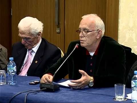 LIGJVENESIT JANE TE HAPUR PER NDRYSHIMIN E KUSHTETUTES DUHET BERE E RE JO ME ARNIME LAJM