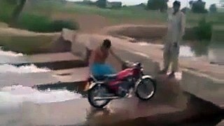 very funny Pakistani bike clips. MUST WATCH THAT