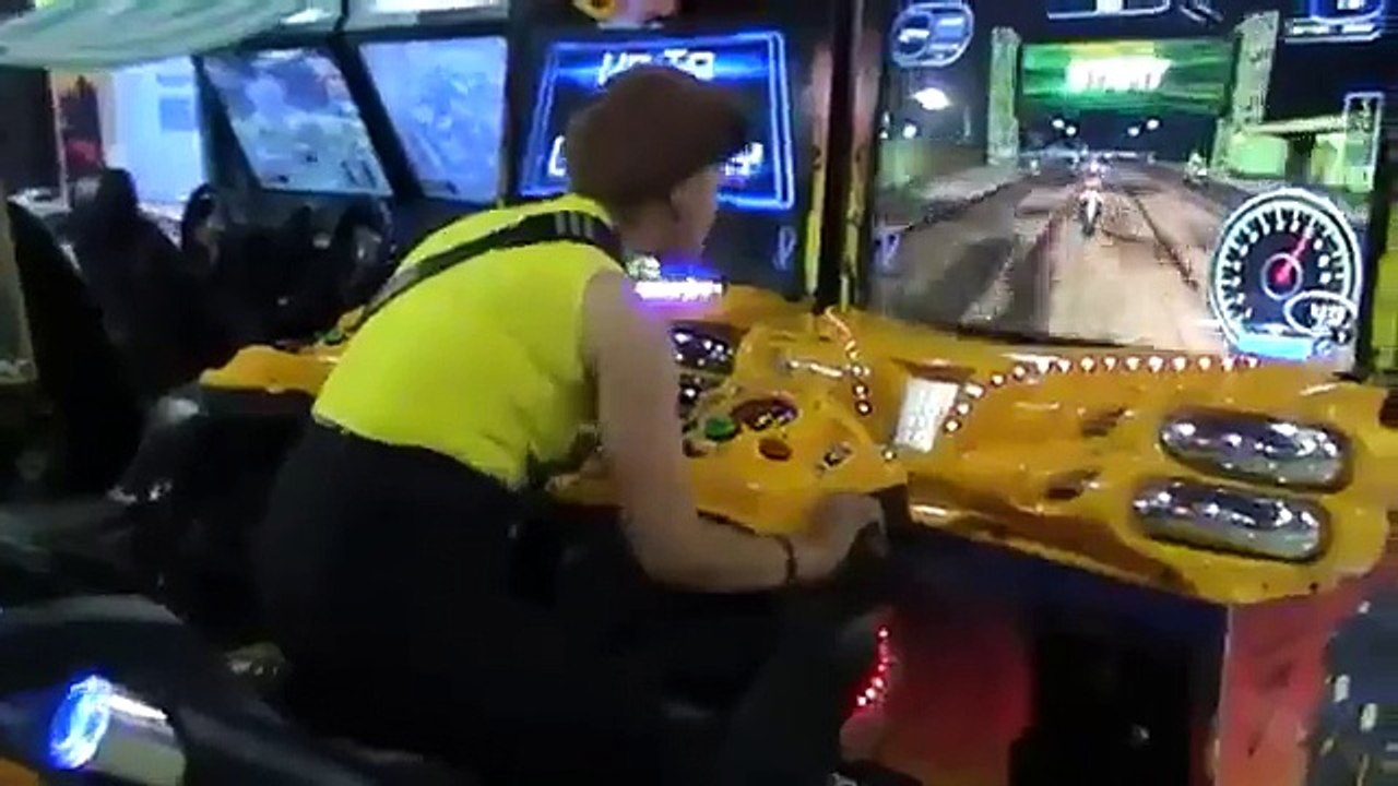 прикол супер байкерша