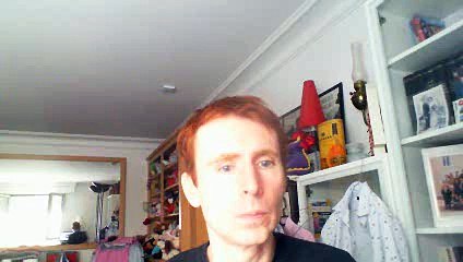 Wiwi égratigne "the reason is you" de Nina