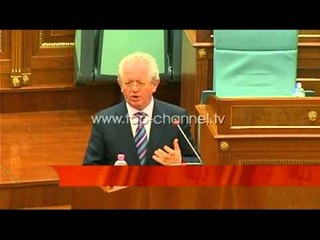 Kosova miraton ligjin për luftëtarët - Top Channel Albania - News - Lajme