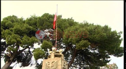 Ngrihet Flamuri në Vlorë. Nderimi i krerëve të shtetit. Mungon opozita - Ora News