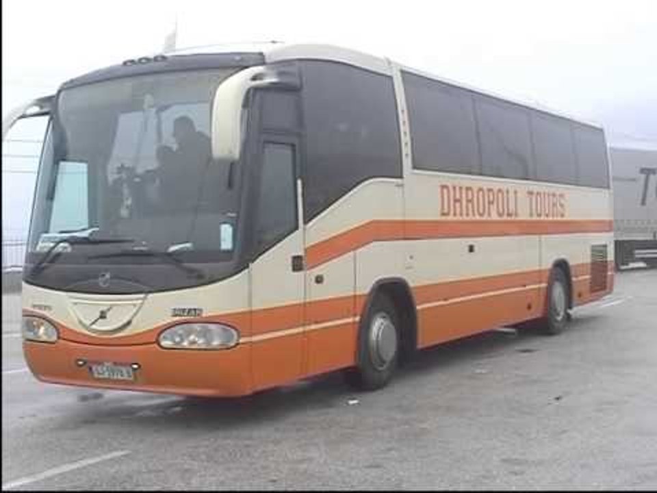 FLUKS NE PIKAT E KALIMIT KUFITAR NGA MINORITARET QE SHKOJNE TE VOTOJNE NE GREQI LAJM