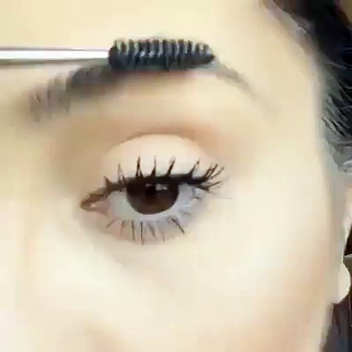 eye brow makeup