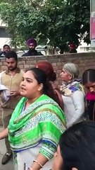 ਬਲਤੇਜ ਪੰਨੂ ਦੇ ਖਿਲਾਫ਼ ਨਾਅਰੇ ਲਾਉਣ ਗਈਆ ਔਰਤਾ ਨੂੰ ਬਲਤੇਜ ਪੰਨੂ ਦੇ ਨਾਮ ਦਾ ਪਤਾ ਨਹੀ