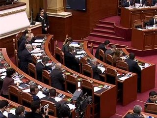 MAZHORANCA RREZON DEKRETET E NISHANIT PER KLSH DHE GJYKATEN E LARTE,PLOTESOHET KQZ LAJM