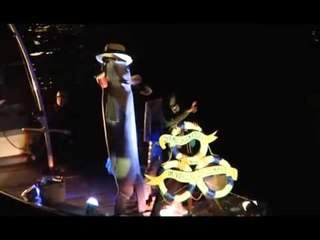 STARTOJNE KARNEVALET E VENECIAS MEGJITHE MOTIN E KEQ NE VERI TE ITALISE LAJM