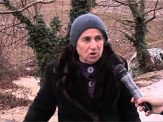 AKSI TIRANE ELBASAN ENDE I BLLOKUAR, RRESHQITJET NE IBE RREZIK PER UDHETARET LAJM