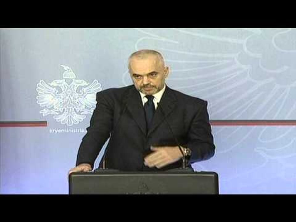 RAMA: BANKAT  DO TE SHTYJNE KESTET  E KREDISE PER  FERMERET E PERMBYTUR