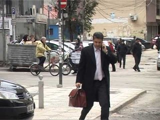 KERKOHET MARRJA ME FORCE PER TE DESHMUAR E DEPUTETEVE PRENGA DHE CARA LAJM