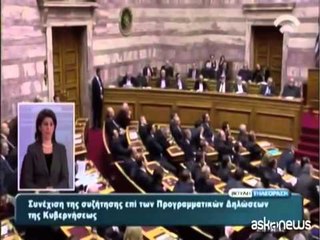 ALEKSIS CIPRAS MERR VOTEBESIMIN E PARLAMENTIT PER KURSIN PERBALLE EUROGRUPIT LAJM