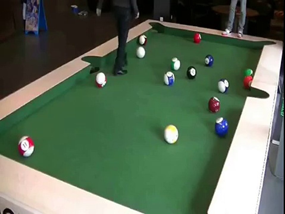 Football Billard - nouveau sport énorme