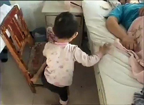 ماں سے پیار ۰۰۰ اگر آپ بھی اپنی ماں سے پیار کرتے ہیں تو لازمی شیئر کریںm