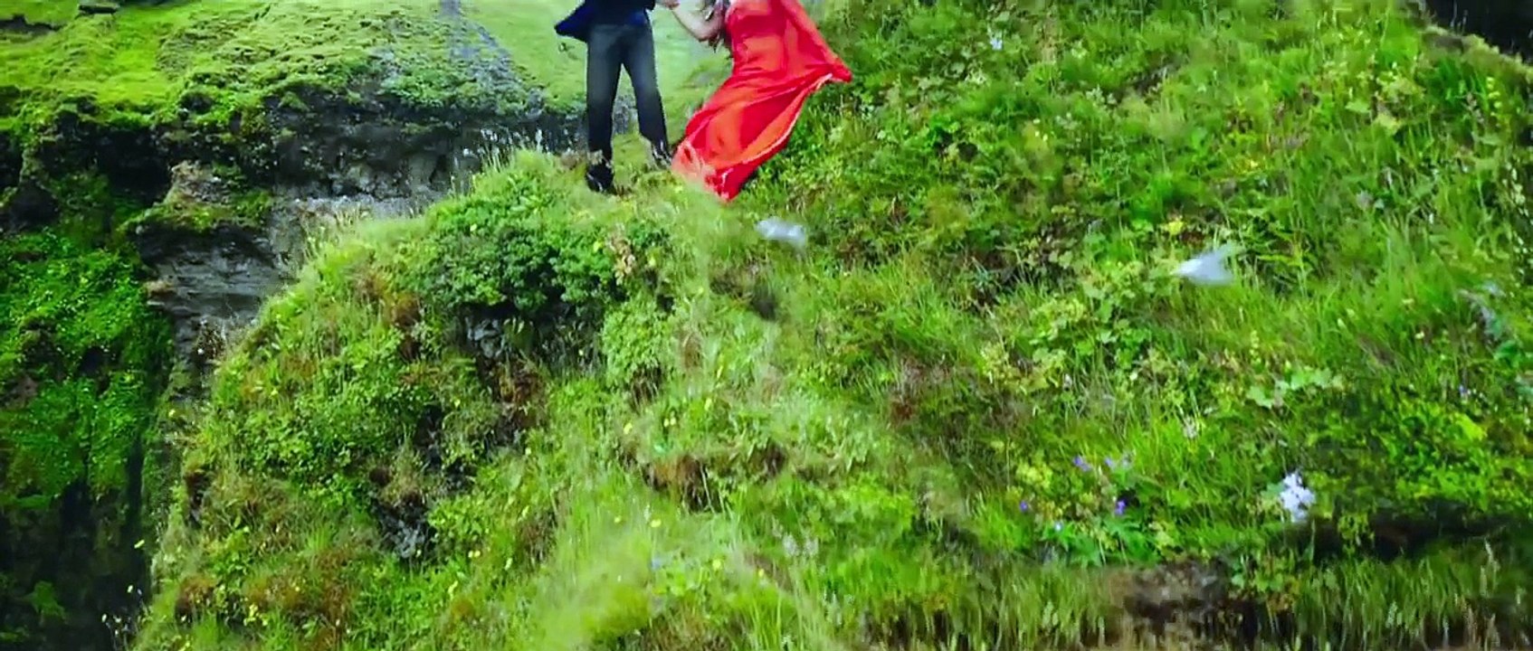 Shah Rukh Khan & Kajol  Dilwale Pritam Official New Song Video 2015