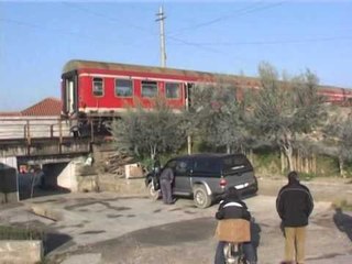 TENTOI TE KALONTE HEKURUDHEN TRENI PERPLAS ADOLESHENTEN PRANE LUSHNJES LAJM
